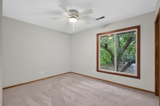 877 120th Avenue NW, Coon Rapids, MN 55448