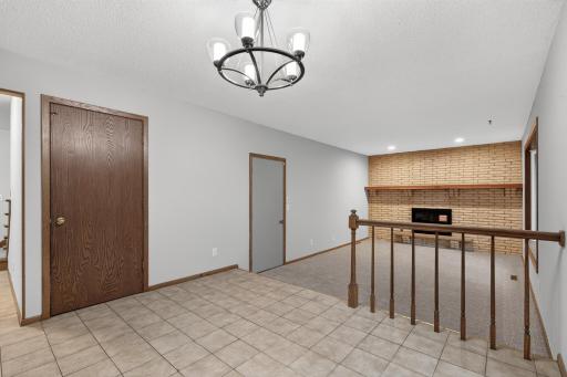 877 120th Avenue NW, Coon Rapids, MN 55448