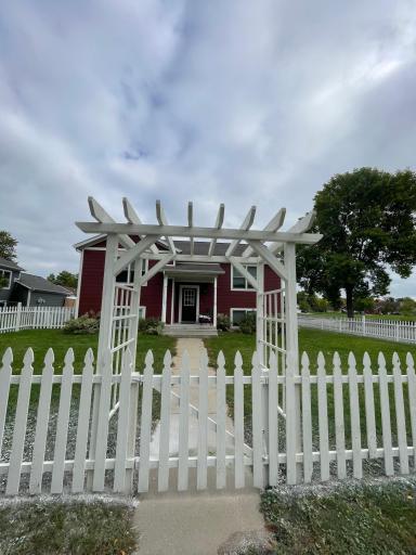 908 NW 1st Avenue, Grand Rapids, MN 55744