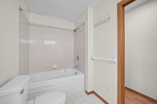 611 Bellvue Lane, Brooklyn Center, MN 55430