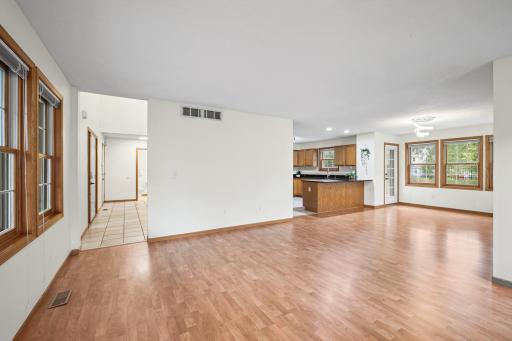 611 Bellvue Lane, Brooklyn Center, MN 55430