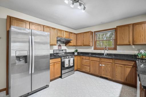 611 Bellvue Lane, Brooklyn Center, MN 55430