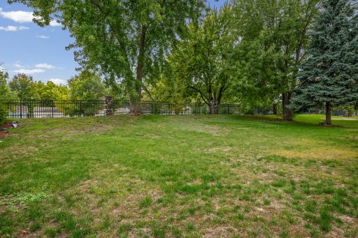 611 Bellvue Lane, Brooklyn Center, MN 55430