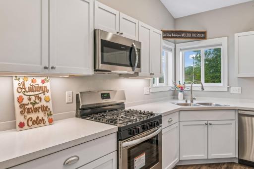 663 Alaska Place, Cambridge, MN 55008