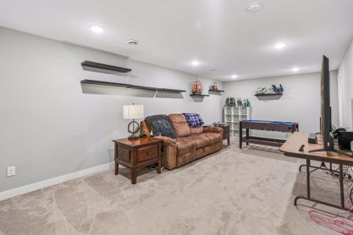 663 Alaska Place, Cambridge, MN 55008