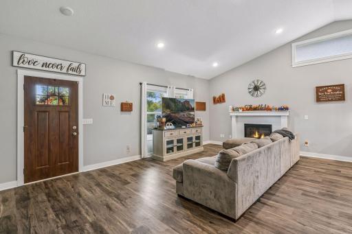 663 Alaska Place, Cambridge, MN 55008