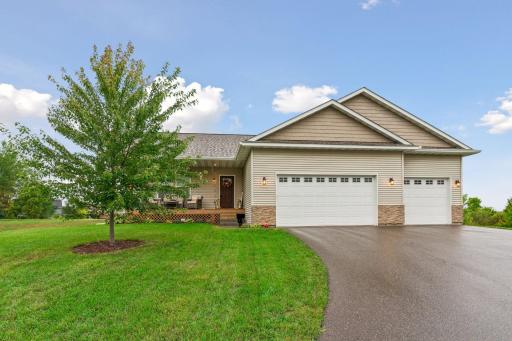 663 Alaska Place, Cambridge, MN 55008