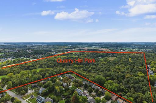 2112 Parkwood Hills Drive NE, Rochester, MN 55906