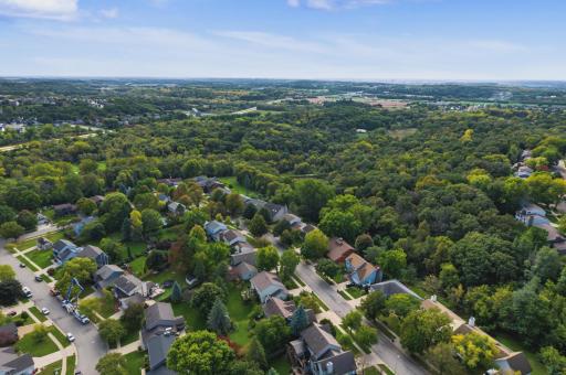 2112 Parkwood Hills Drive NE, Rochester, MN 55906