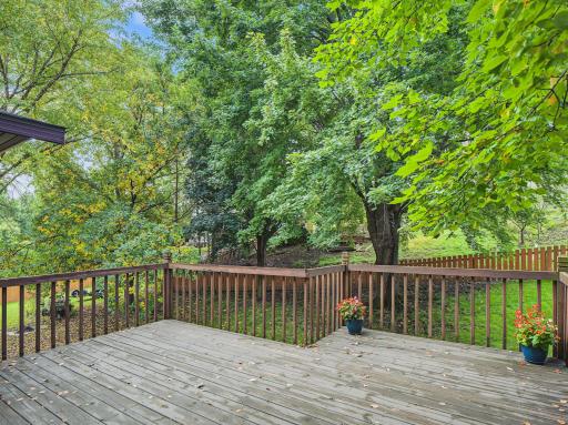 2112 Parkwood Hills Drive NE, Rochester, MN 55906