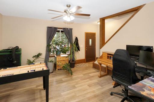 Front sitting room leading to the front door.jpg
