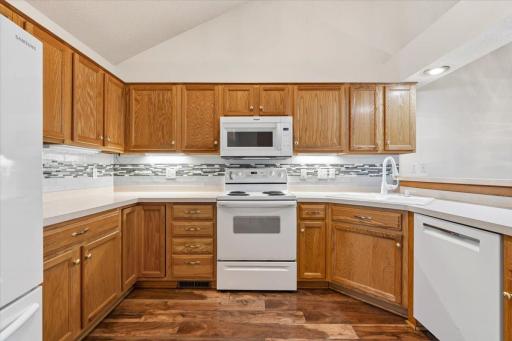 7987 Forest Boulevard, Unit F, Woodbury, MN 55125