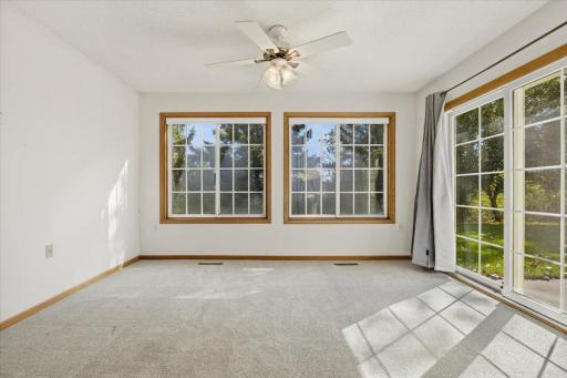 7987 Forest Boulevard, Unit F, Woodbury, MN 55125