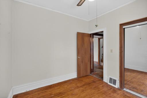 312 5th Avenue S, South Saint Paul, MN 55075