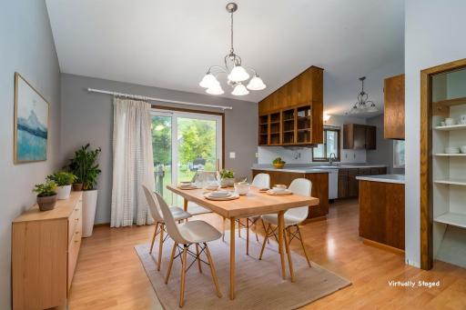 SWP-7309809-DiningRoom-Scandinavian-1.jpg