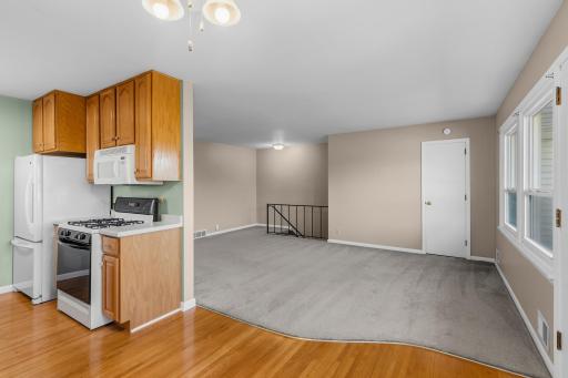1348 Colonial Drive, Roseville, MN 55113