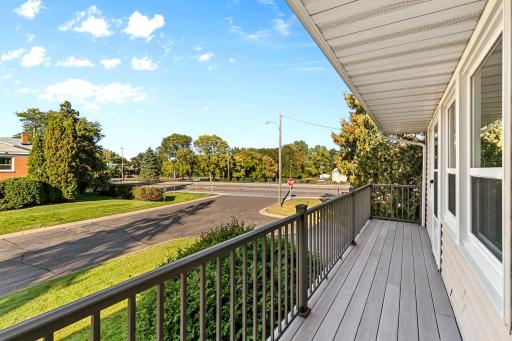 1348 Colonial Drive, Roseville, MN 55113