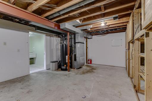 Utility-Room-2.jpg