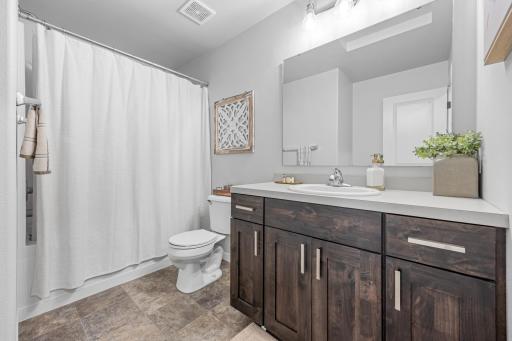 6054 Autumn Drive S, Fargo, ND 58104