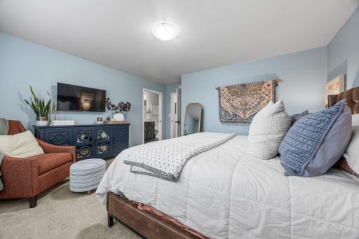 6054 Autumn Drive S, Fargo, ND 58104