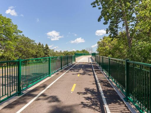 Explore the neighborhood's extensive walking and 9 mile creek biking trail connections.