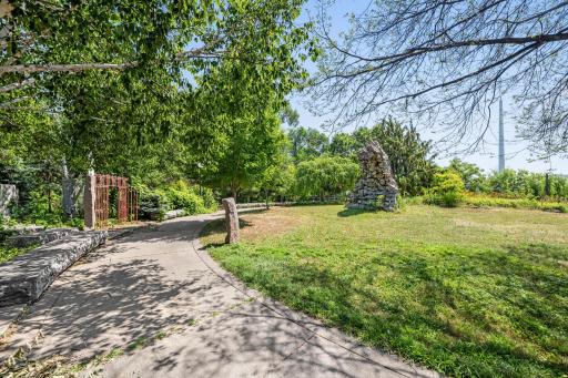 82 Leech Street, Saint Paul, MN 55102