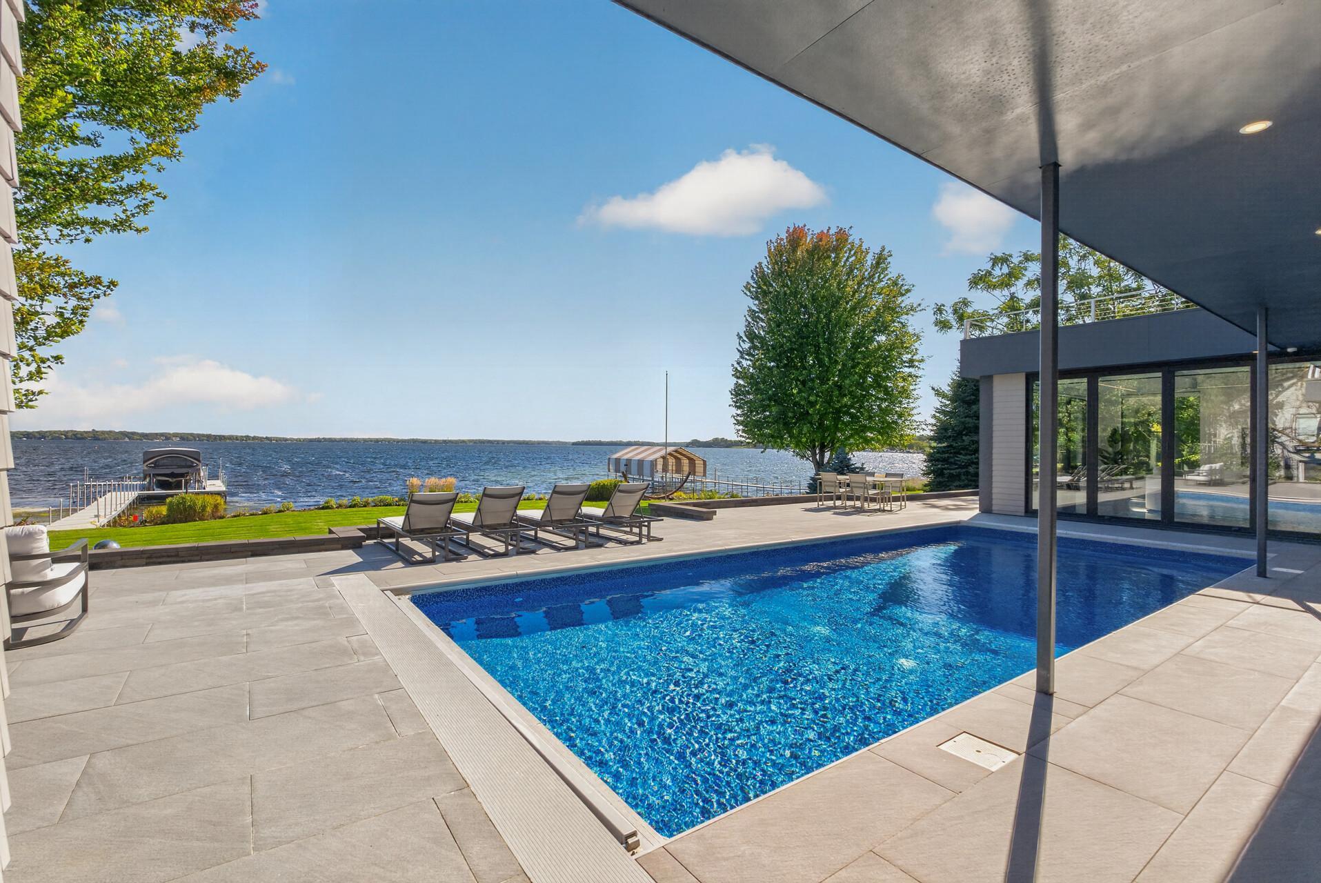 Pool deck is newly redone!