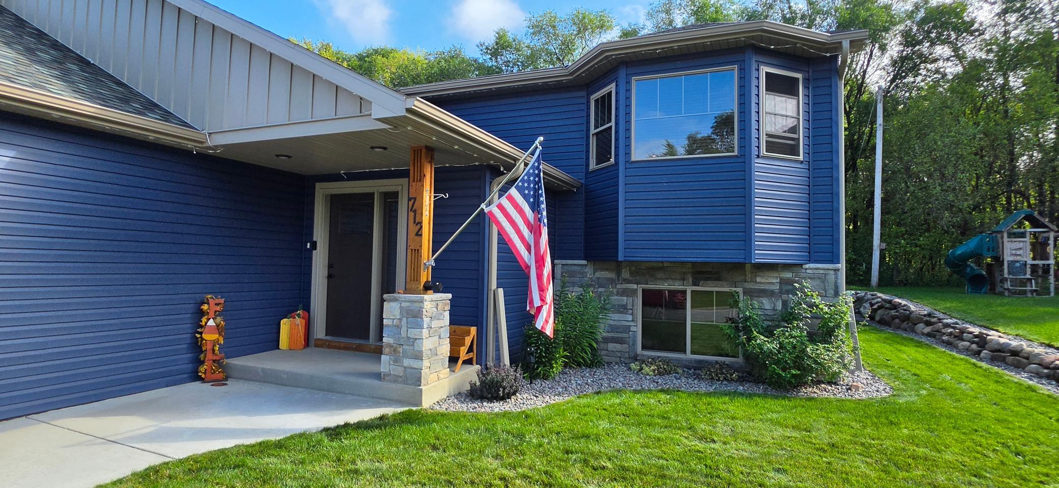 Welcome to 712 3rd Ave SE! Enjoy living in Cold Spring