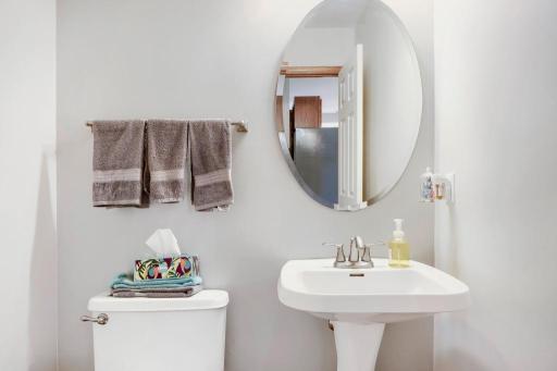 15021 Dunwood Trail - MLS Sized - 017 - 17 Powder Room.jpg
