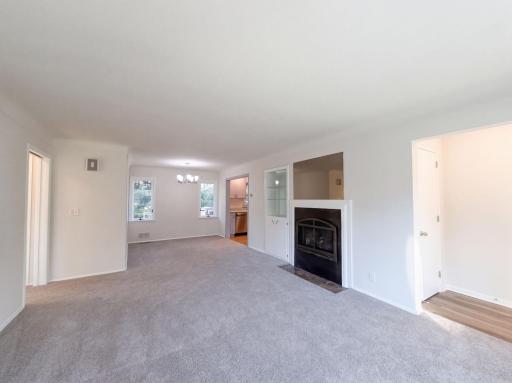 1181 Laurie Road W, Saint Paul, MN 55113