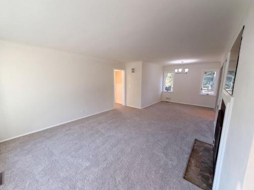 1181 Laurie Road W, Saint Paul, MN 55113