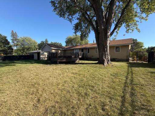 1181 Laurie Road W, Saint Paul, MN 55113