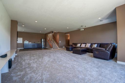 7193 12th Street NW, Willmar, MN 56201