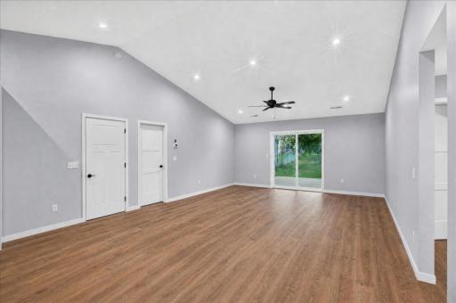 425 4th Avenue SE, Saint Joseph, MN 56374