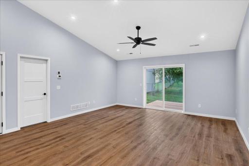 425 4th Avenue SE, Saint Joseph, MN 56374