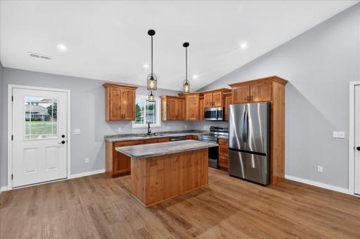 425 4th Avenue SE, Saint Joseph, MN 56374