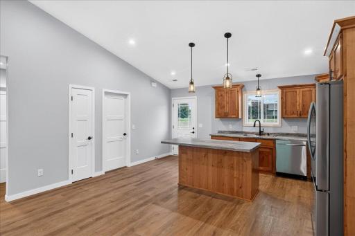 425 4th Avenue SE, Saint Joseph, MN 56374