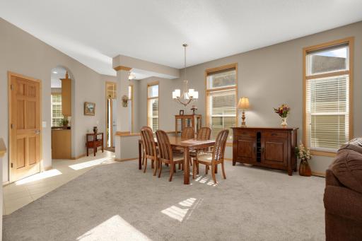 18519 Farmstead Circle, Eden Prairie, MN 55347