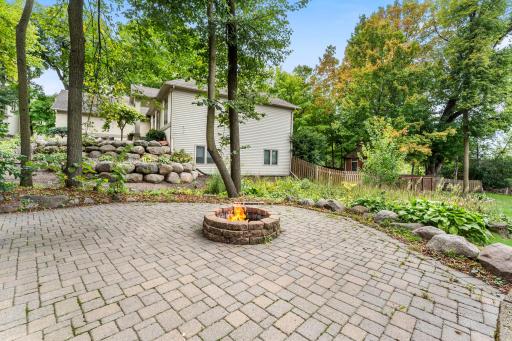 8915 Umbria Place N, Maple Grove, MN 55311