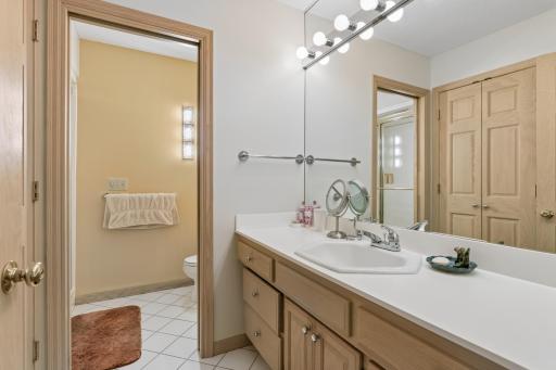 3705 Oakton Ridge, Minnetonka, MN 55305