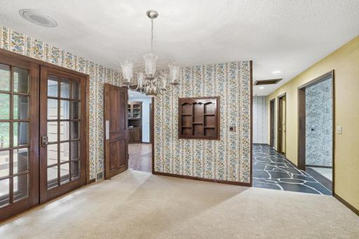 Formal dining room - or use it for additional living space!