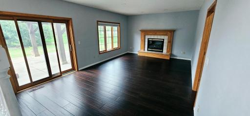 familyroom.jpg