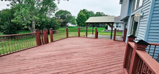 deckpatio.jpg