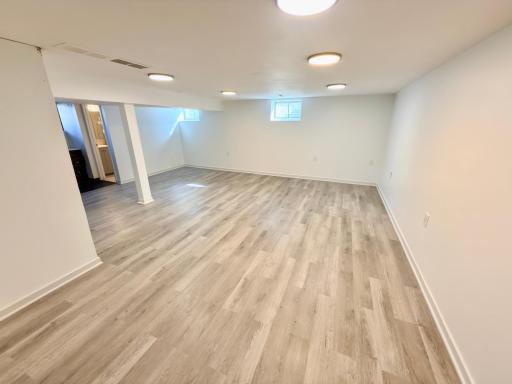27 Great Room.JPG