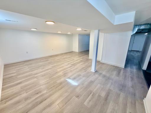 29 Great Room.JPG