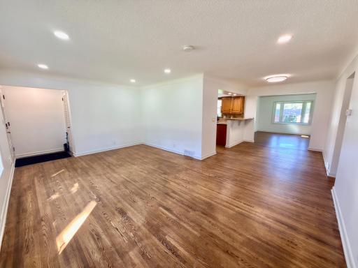 7 Living Room.JPG