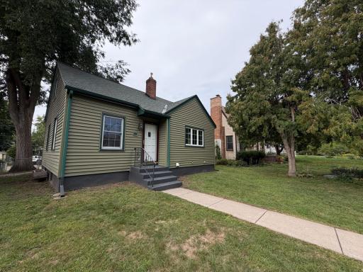 3419 Queen Avenue N, Minneapolis, MN 55412