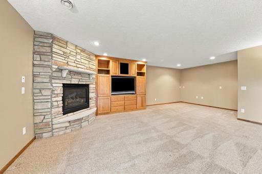 10324 Xylite Street NE, Blaine, MN 55449