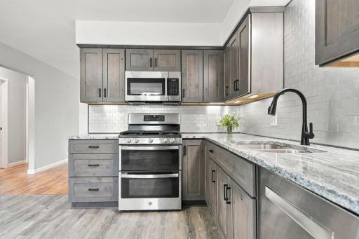 1709 Cochrane Avenue, Eagan, MN 55122