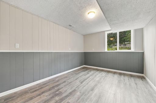 1709 Cochrane Avenue, Eagan, MN 55122
